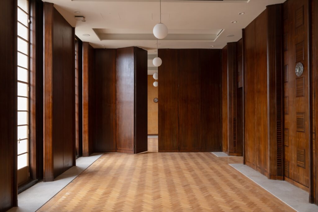 Gallery Item